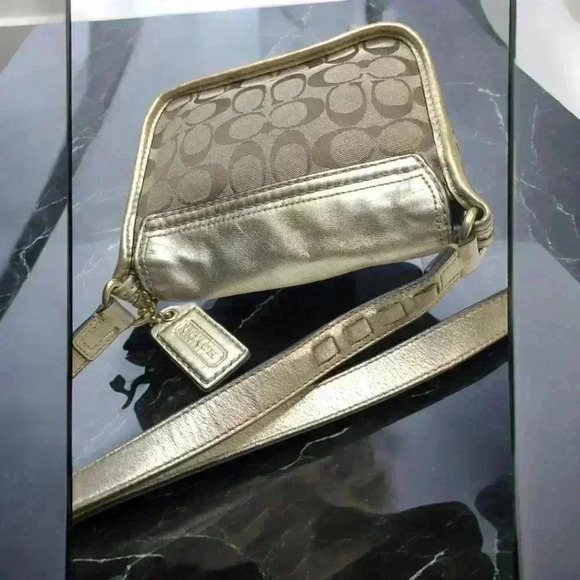 Vintage COACH BLEECKER Mini golden buckle bag - Picture 7 of 12